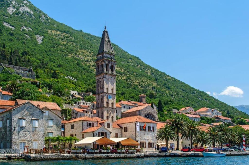 Boka Di Mare Apartment Tivat Ngoại thất bức ảnh