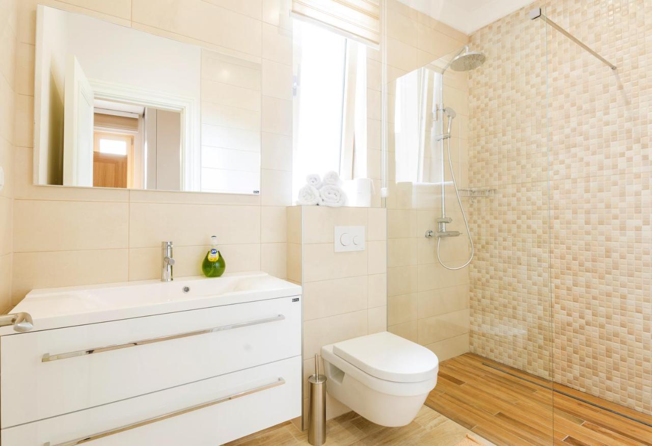 Boka Di Mare Apartment Tivat Ngoại thất bức ảnh