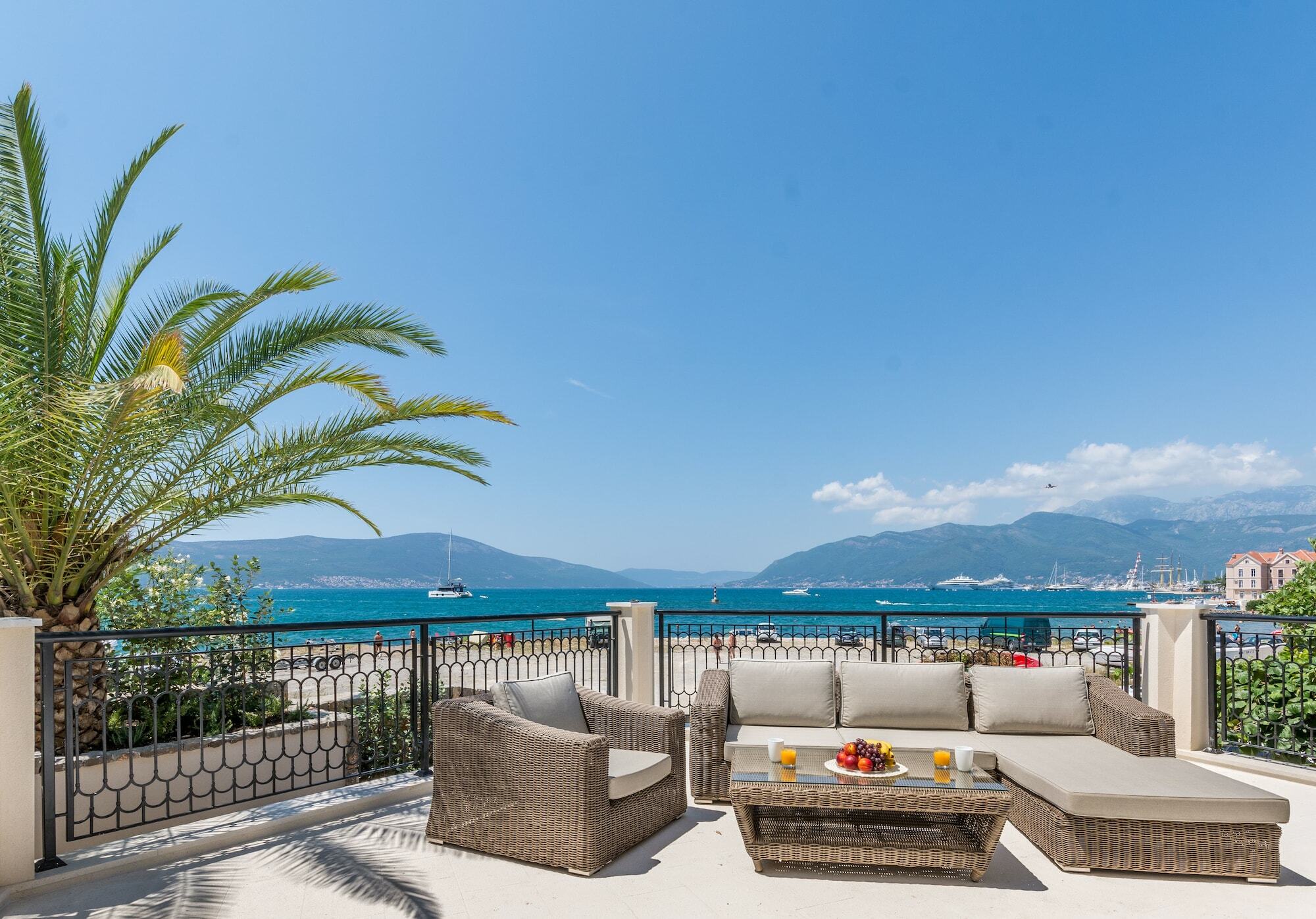 Boka Di Mare Apartment Tivat Ngoại thất bức ảnh